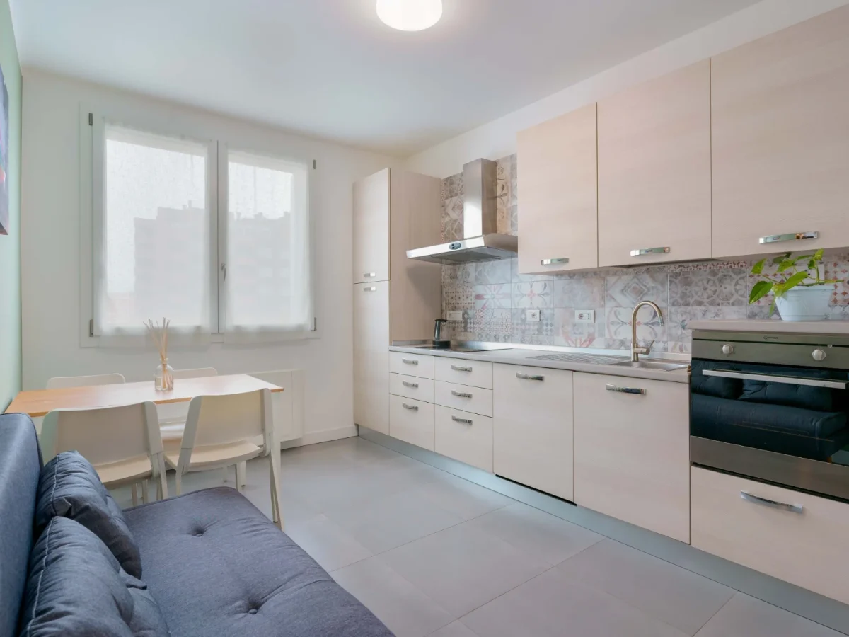 West Side Bologna Apartment Copertina